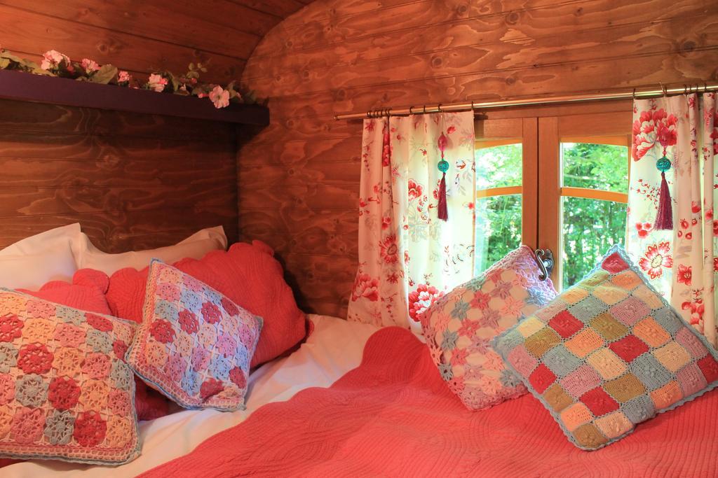Bed and Breakfast Roulottes Du Rouard Camiers Zewnętrze zdjęcie